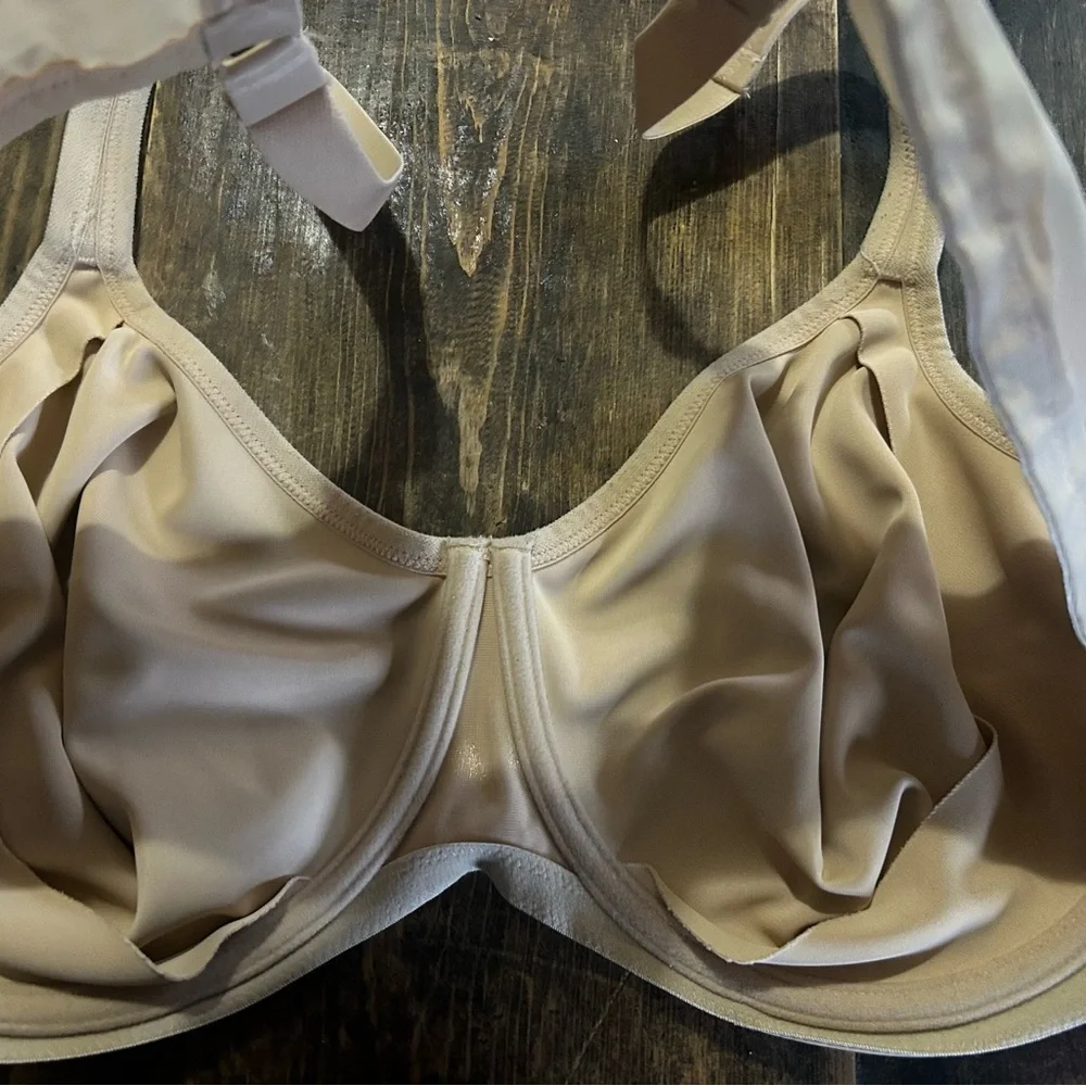 Elomi 3911 Smoothing Seam Free Underwire‎ Bra Nude 48D